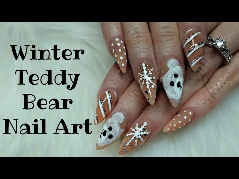 Prairie Beauty: CHRISTMAS NAIL ART: Snowy Holiday Polar Bear Nails